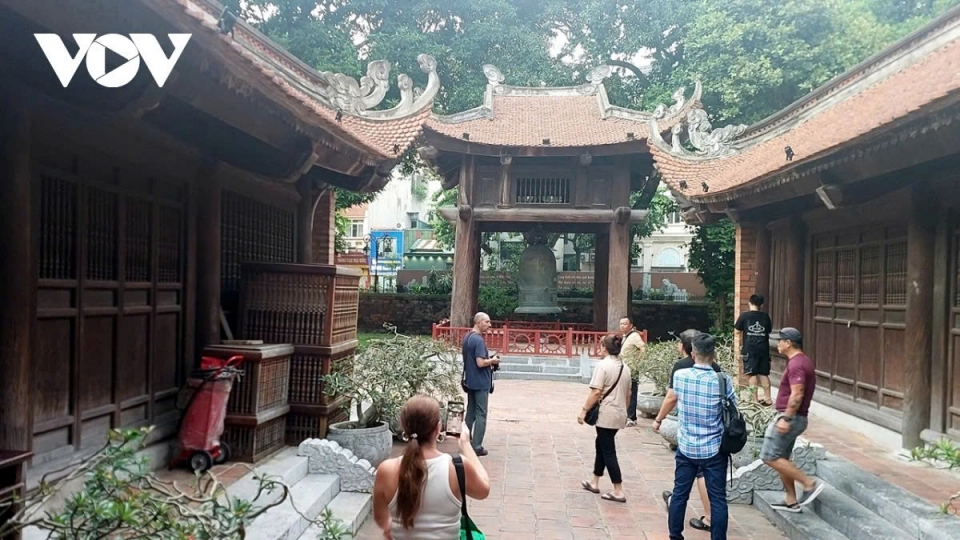 International arrivals in Hanoi rise 23.6% in ten months